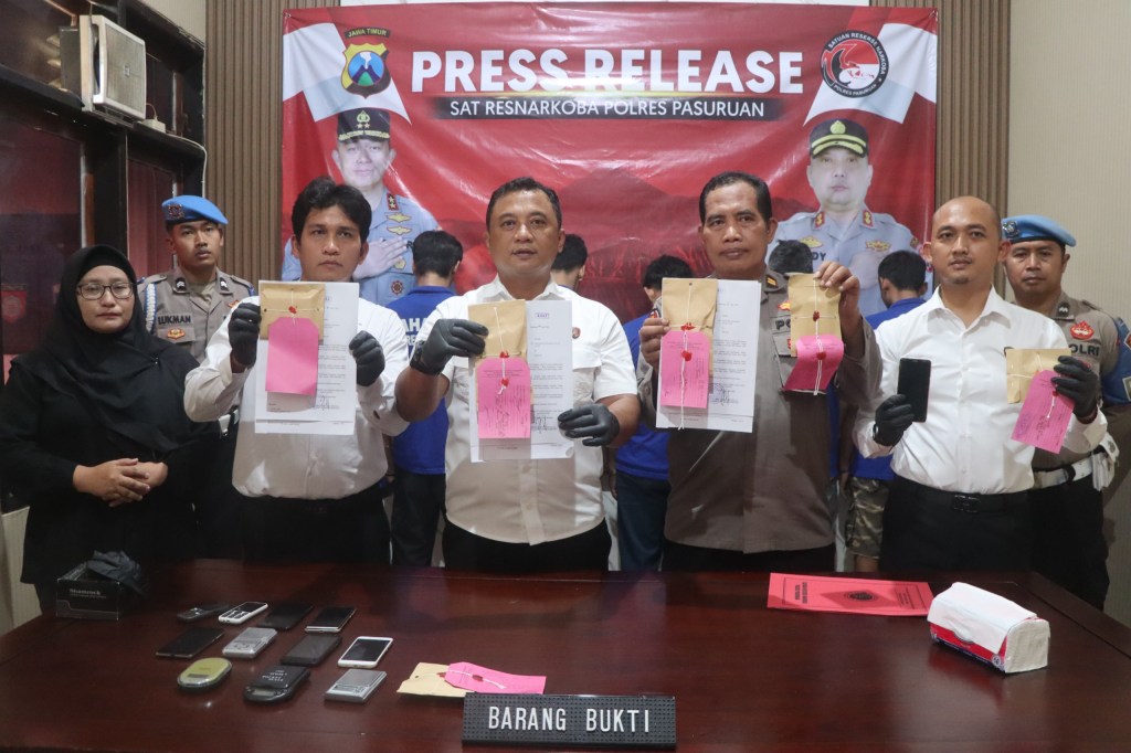 Polres Pasuruan Berhasil Menangkap 6 Pelaku Jaringan Pengedar Narkoba, Satu Orang&nbsp;Residivis