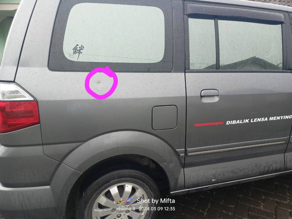 Rumah Pimred Potretlensa di Teror Pakai Batu dan Senapan&nbsp;Angin