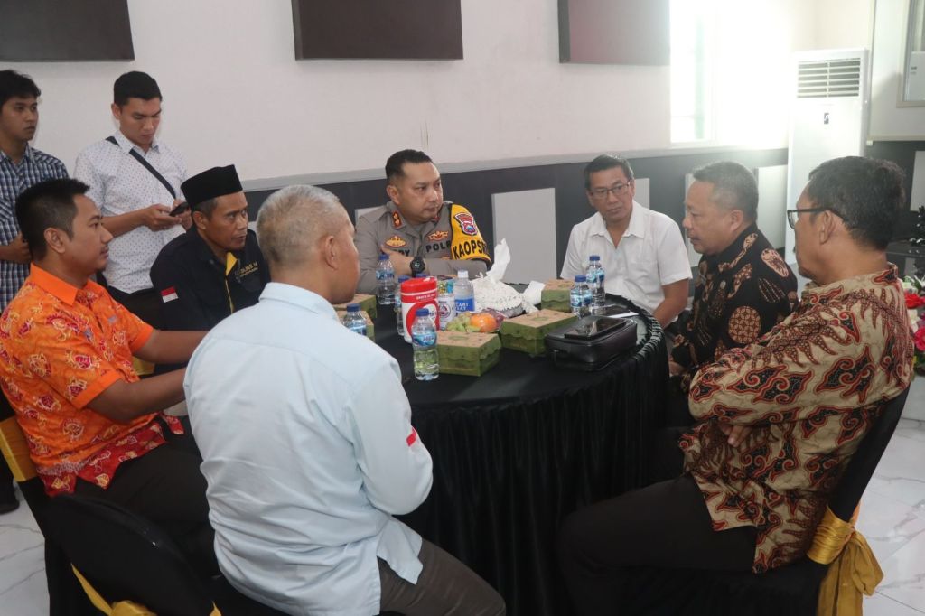 Jelang Hari Buruh Sedunia, Kapolres Pasuruan Gelar Silaturahmi Bersama Serikat Buruh Se-Kabupaten&nbsp;Pasuruan