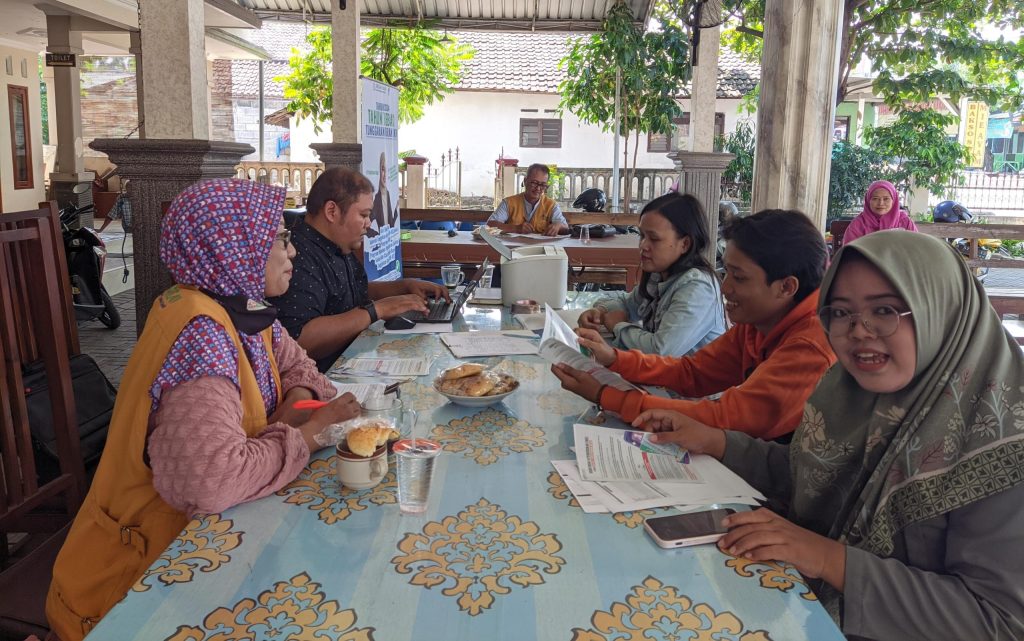 Atasi Keluhan, BPJS Kesehatan Hadir di Balai Desa&nbsp;Randupitu