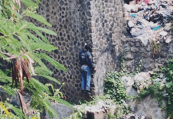 Diduga Depresi, Warga Prigen Ditemukan Tewas Tergantung di Bawah Jembatan