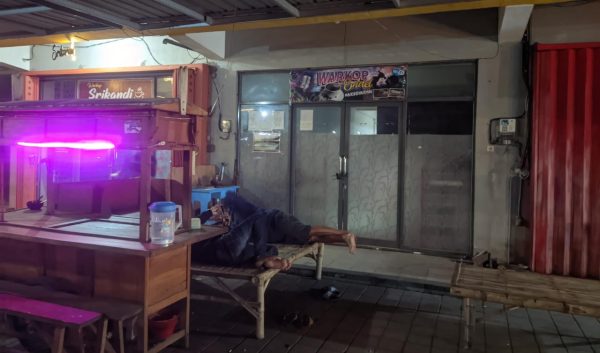 Diduga Mabuk, Oknum Wartawan dan LSM Adu Jotos dengan Pengunjung Warkop Gempol9